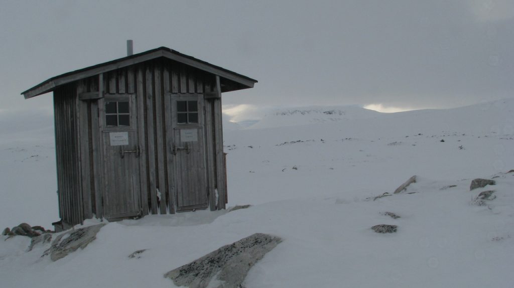 Záchodky u srubu Saarijärvi